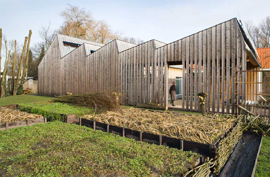 Skatchkoff House, Kortrijk, Belgium by HUB Architects